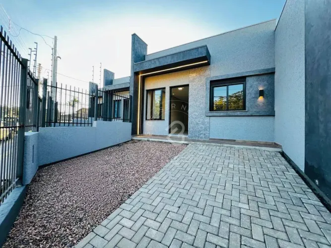 Casa com 2 dormitórios à venda, 55 m² por R$ 419.000,00 - Santo Inácio - Esteio/RS