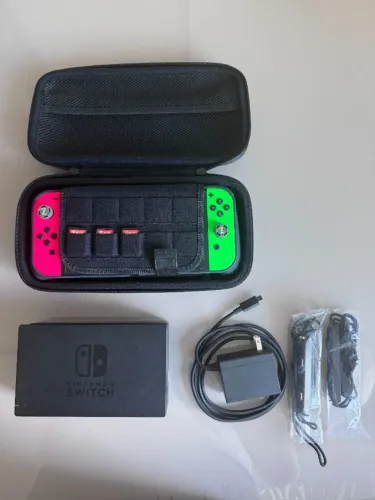 Nintendo Switch V1(sem destrave) + acessórios
