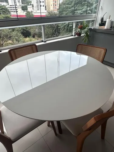 Mesa de Jantar com 4 Cadeiras