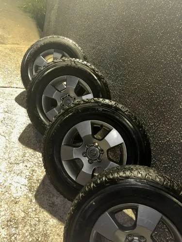  Rodas Frontier.
