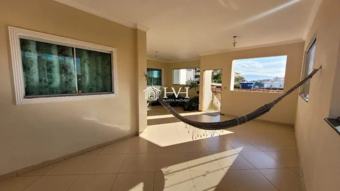 Casa à venda, 7 quartos, 3 suítes, 8 vagas, Jaqueline - Belo Horizonte/MG