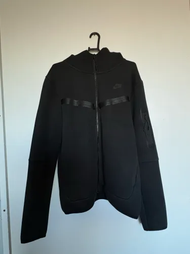 Nike Tech Fleece Full-Zip Preto