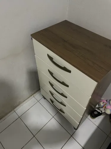 Cômoda em ótimo estado com menos de 1 ano de uso
