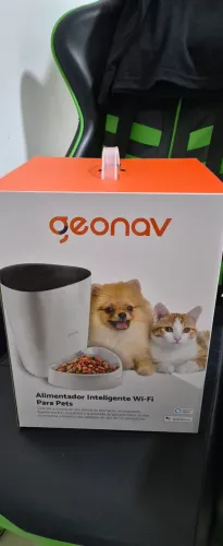 Alimentador para CÃES E GATOS inteligente wi-fi marca GEONAV