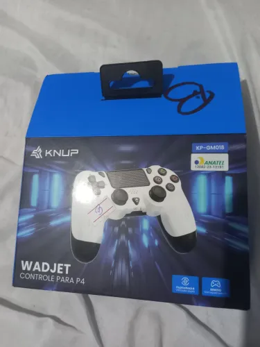 Controle similar novo de play 4 sem uso com todas as funções 