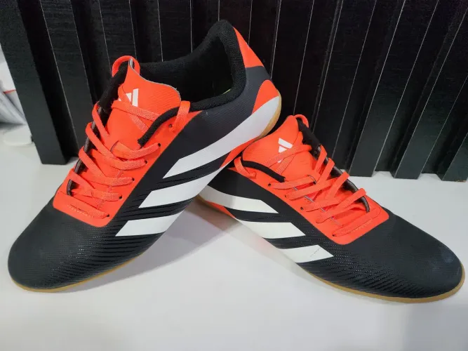 Chuteira Adidas original 