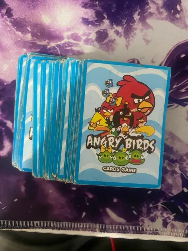 Cards angry birds e dinossauro rei