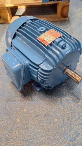 Motor elétrico trifásico 7.5 cv rotação: 3490 alta Rotação.