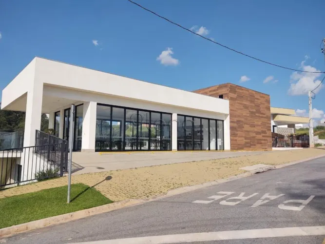 Terreno à venda com 310m² no Condomínio Reserva Jatobás, bairro Rainha em Louveira - São P