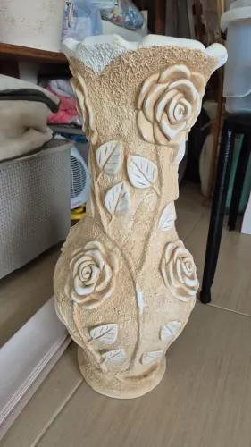 Vaso em gesso decorativo flores