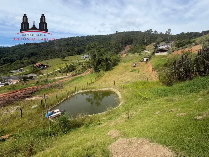 Sitio em biguaçu
