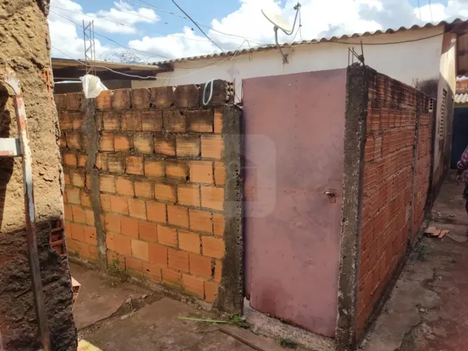 Barracão para venda no bairro Custodio Pereira