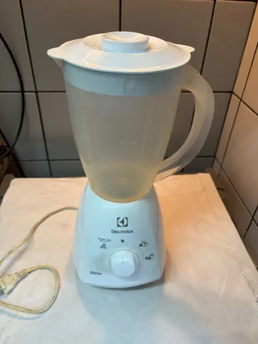 Liquidificador Electrolux BBR40 - com defeito sucata - leia