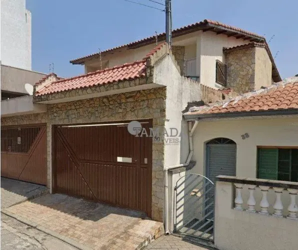 Sobrado frontal com 3 dormitórios sendo 1 suíte com closet, área gourmet, 4 vagas à venda,