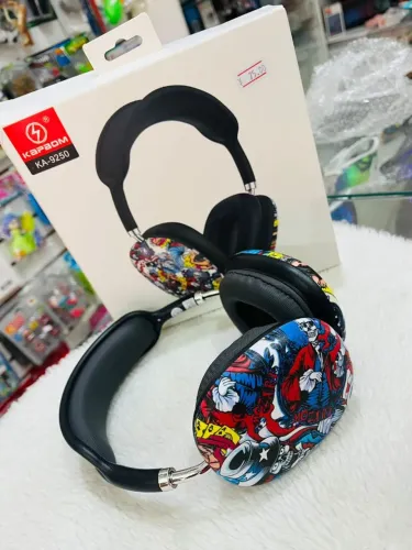 Fone infantil desenhado 