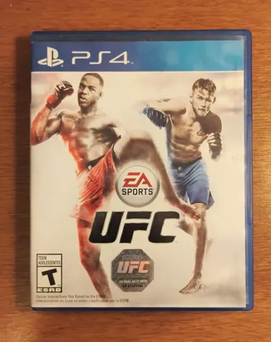 Jogo UFC mídia física PS4 usado.