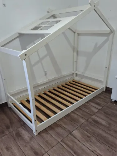 Cama Montessoriana Reversível Casinha New Garden da Casatema