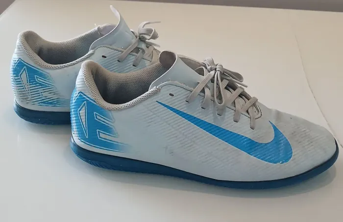 Chuteira nike