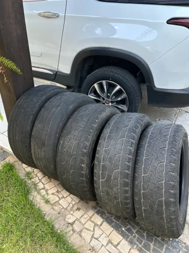 5 Pneus 235/60 R18