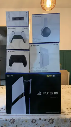 PS5 Pro 2TB Desbloqueado 13.60 + Leitor + Controles + Pulse 3D - Completo