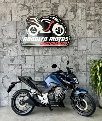 Honda CB 300F ABS 2025 IMPECÁVEL