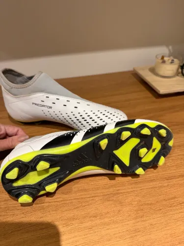 Chuteira de Campo Original Adidas Predator Accuracy .4