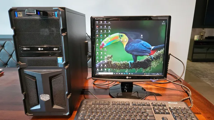 Pc Desktop Com Monitor