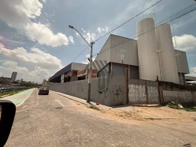 3539-Terreno para locação com aproximadamente 600m², excelente localização e visibilidade 