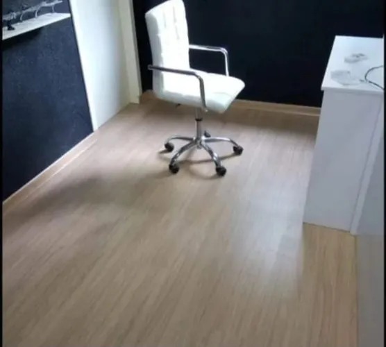 Instalador de Piso laminado, Piso Vinílico, e Rodapés