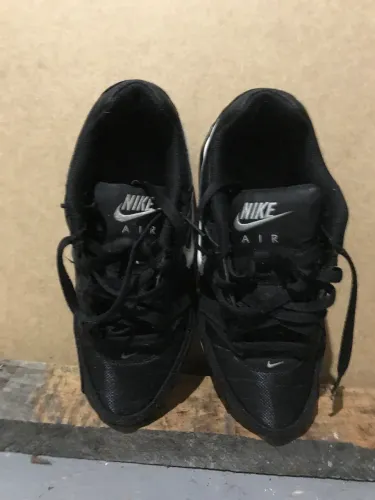 Tênis Nike AirMac semi novo
