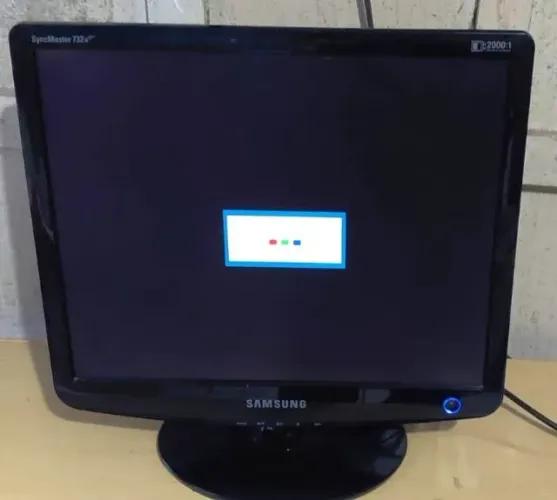 Monitor LCD 17