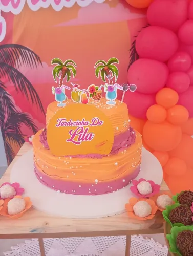 Bolos de aniversário docinhos, cupcak, Bolos no potencial,mousse e muito mais 