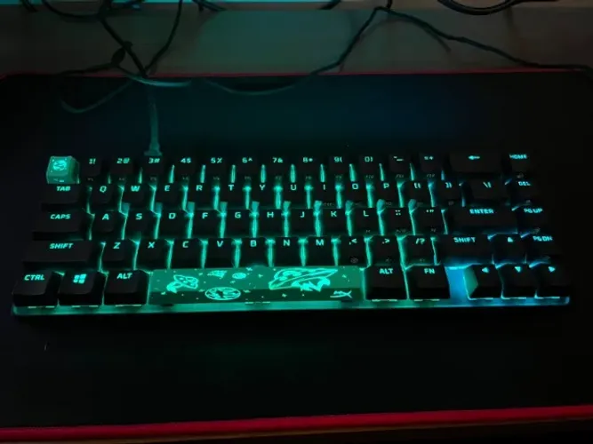 Teclado mecânico gamer RGB - HyperX Alloy Origins 60