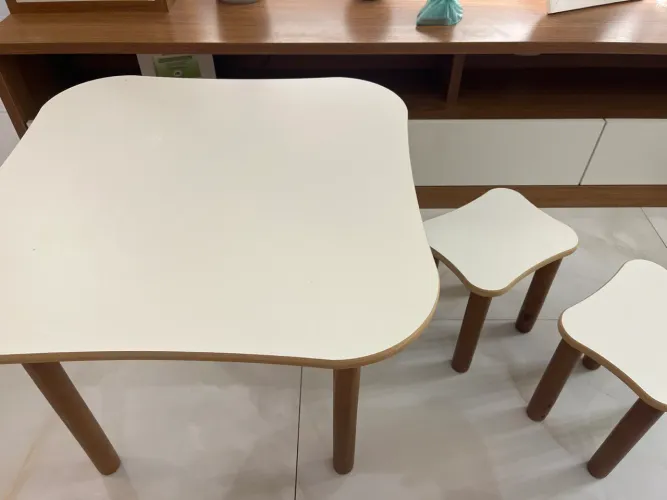 Mesa infantil