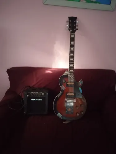 Guitarra e Caixa meteoro