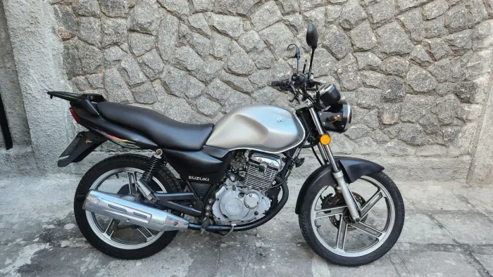 Suzuki GSR 150i