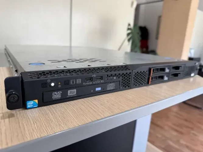 Servidor IBM x3250 M3 Xeon X3430 16GB SSD - funcionando perfeitamente