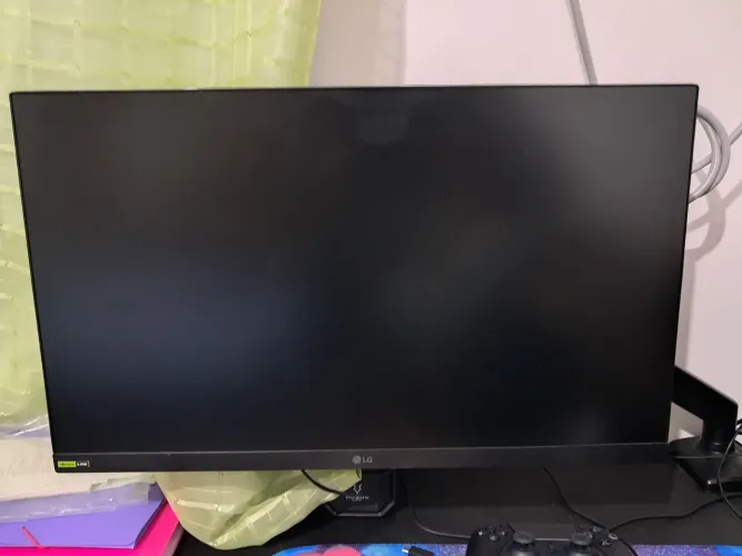 Monitor Ultragear 23.8" seminovo com caixa e tudo!