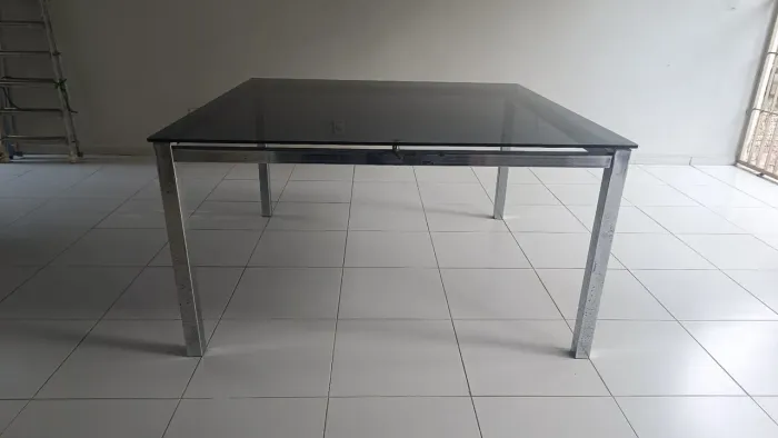 Vendo mesa de vidro