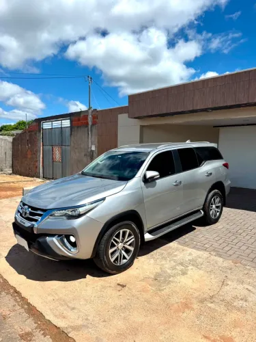 Toyota Hilux SW4 SRX 4X4 2.8 TDI 16V Dies. Aut. 2019