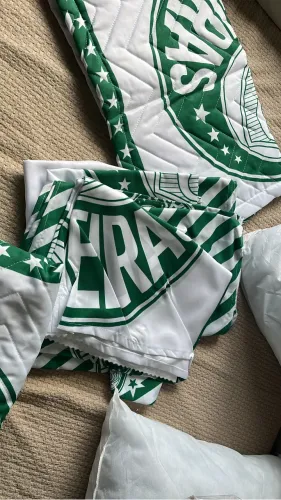 Colcha com capa e cortina solteiro palmeiras nova
