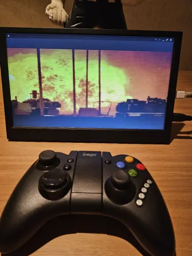 Monitor portatil 10 polegadas +manete Bluetooth ipega+ s20 fe 5g Live demo so funciona dex