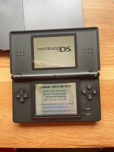 Nitendo ds lite
