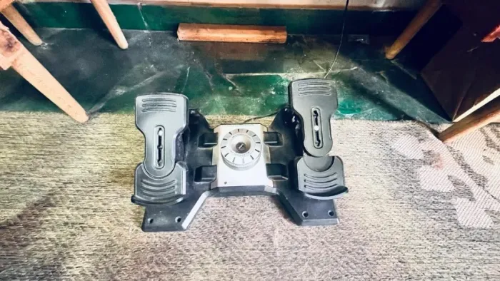 Controle Pedais Logitech Saitek Pro fly Rudder