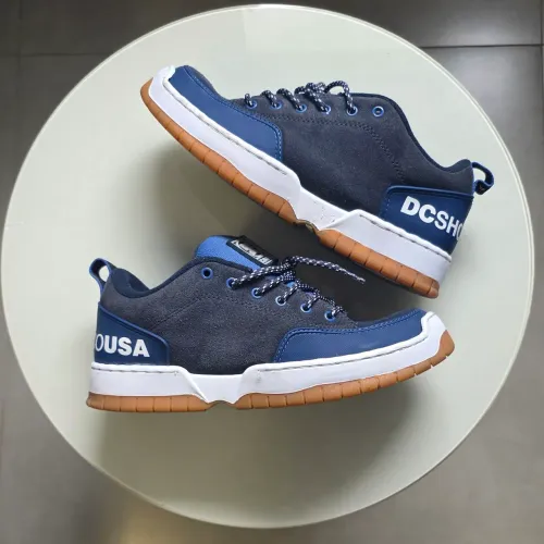 Dc shoes clocker cafe