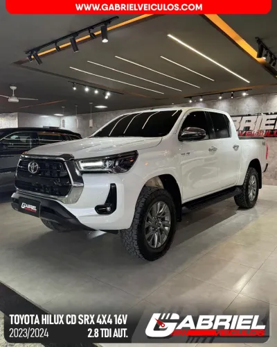 Toyota Hilux CD SRX 4X4 2.8 TDI 16V Diesel Aut. 2024