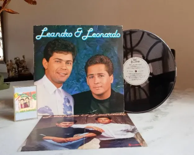 lp vinil + fita k7 - Leandro e Leonardo 1991