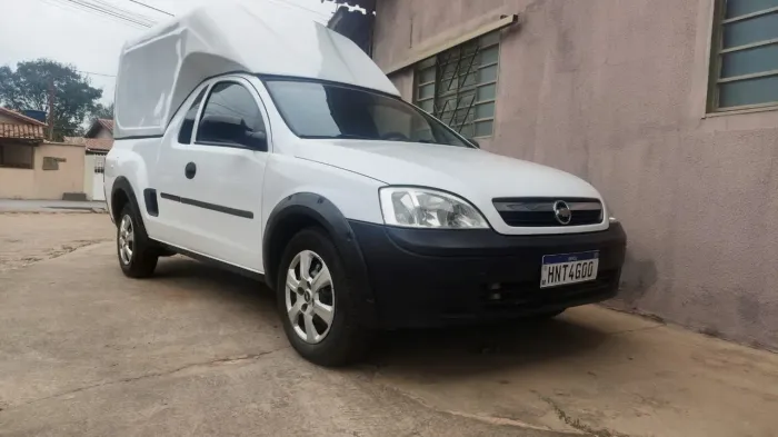 Chevrolet Montana 1.4 8V Conquest Econoflex 2P 2010