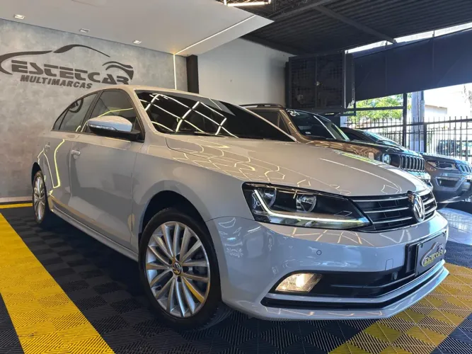Volkswagen Jetta Comfortline 1.4 TSI 16V 4P Aut. 2017