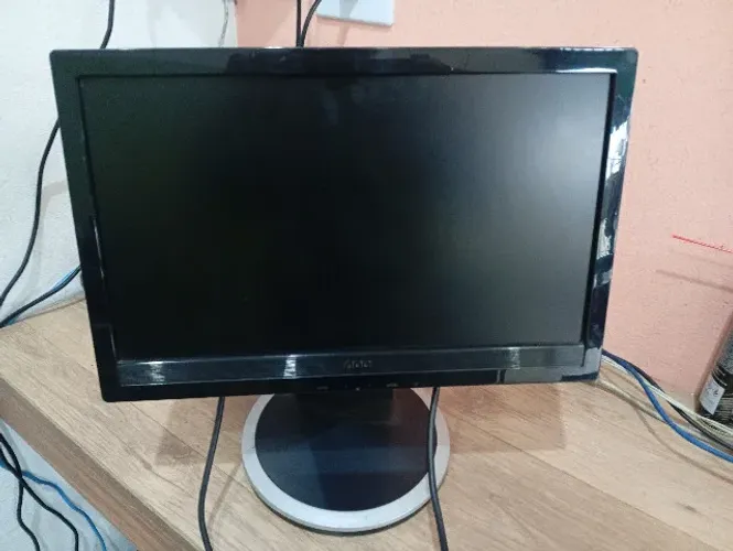 Monitor AOC 16,6 Polegadas